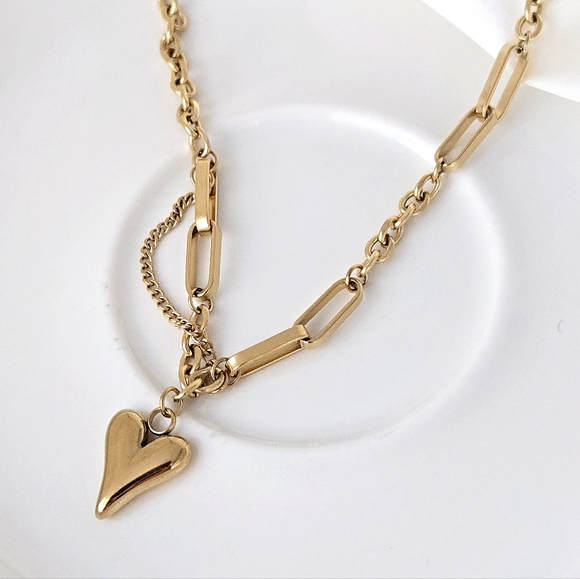 NEW 18K Gold Asymmetric Link Chain Heart Necklace - Picture 6 of 9